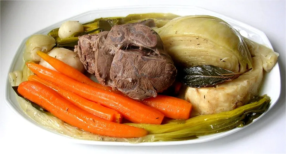 Cuisine bretonne traditionnelle : 15 recettes incontournables du Finistère 2026